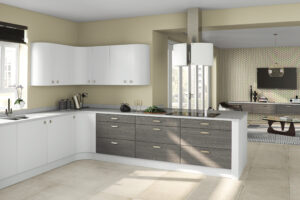 Modern kitchen with Glacier doors in White Avola (white), featuring large drawers